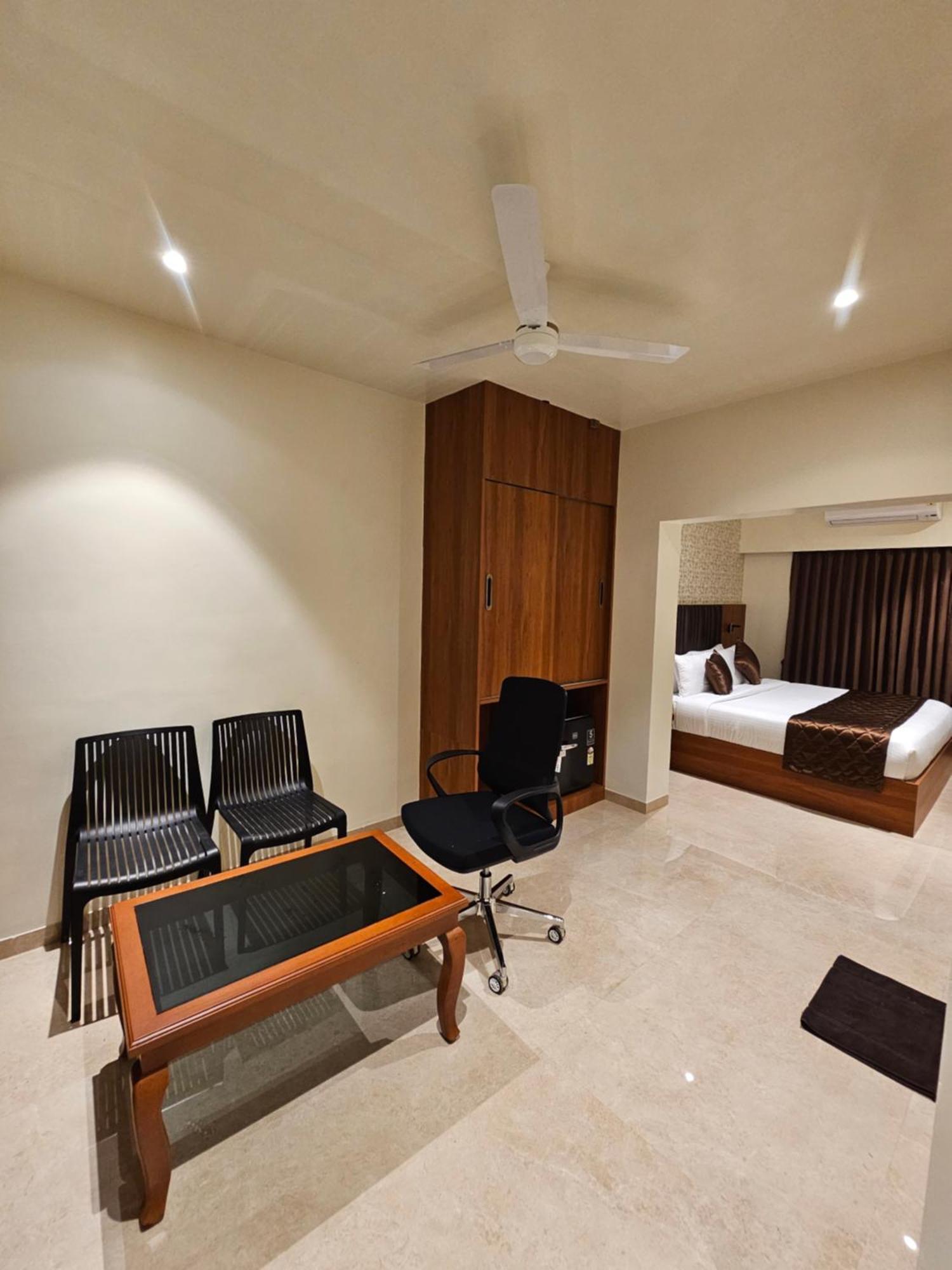 Hotel Pl Grand Karaikkudi Εξωτερικό φωτογραφία