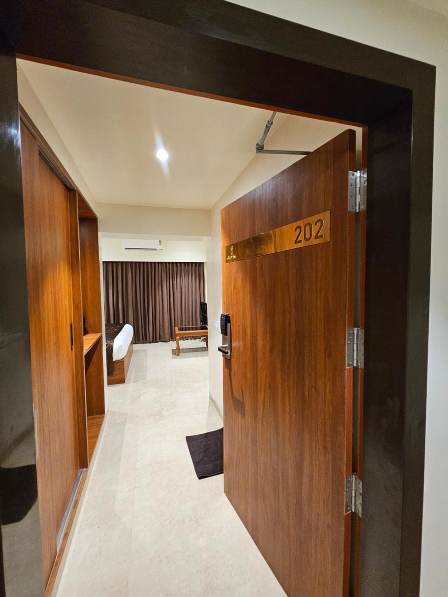 Hotel Pl Grand Karaikkudi Εξωτερικό φωτογραφία