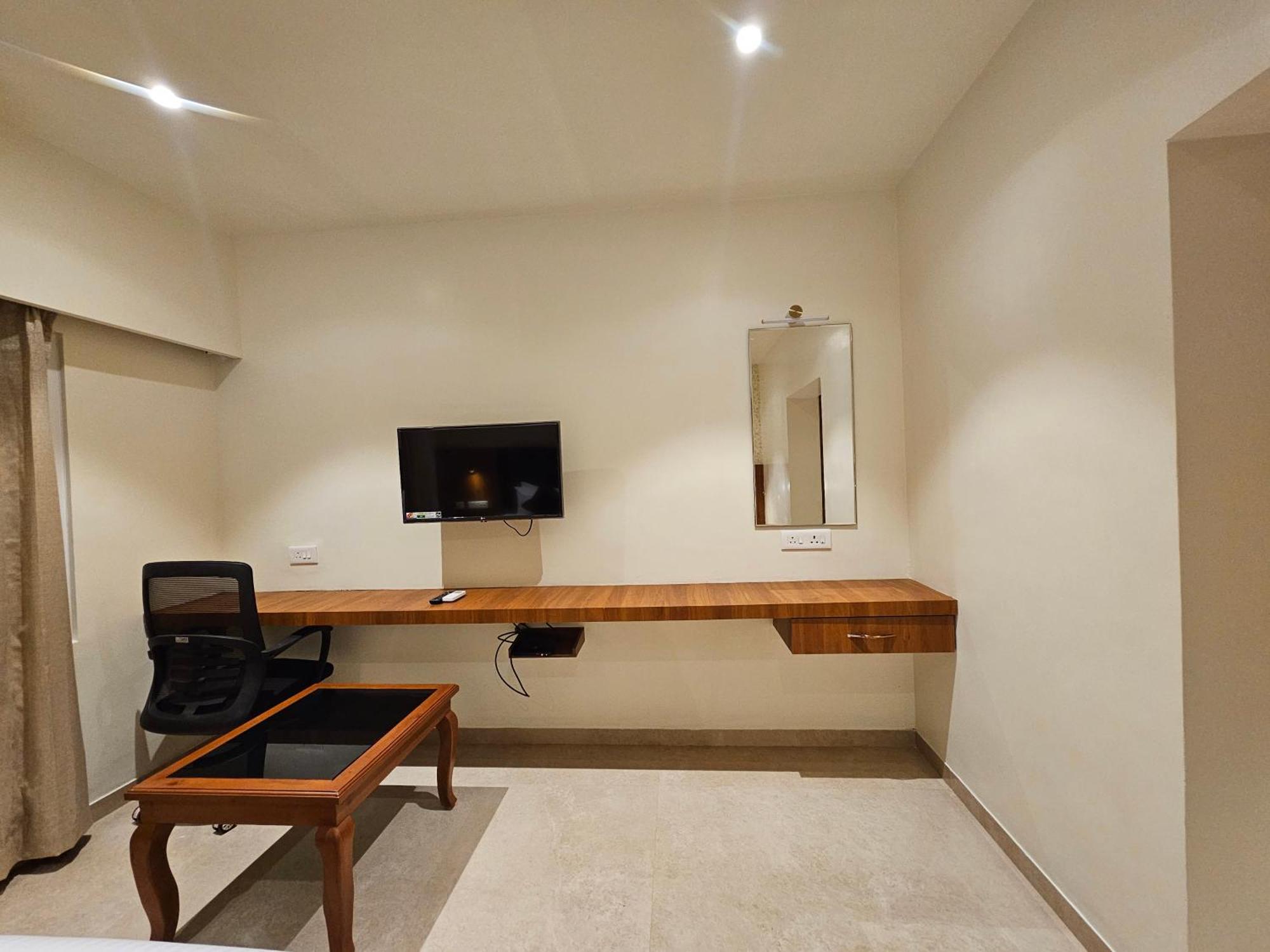 Hotel Pl Grand Karaikkudi Εξωτερικό φωτογραφία