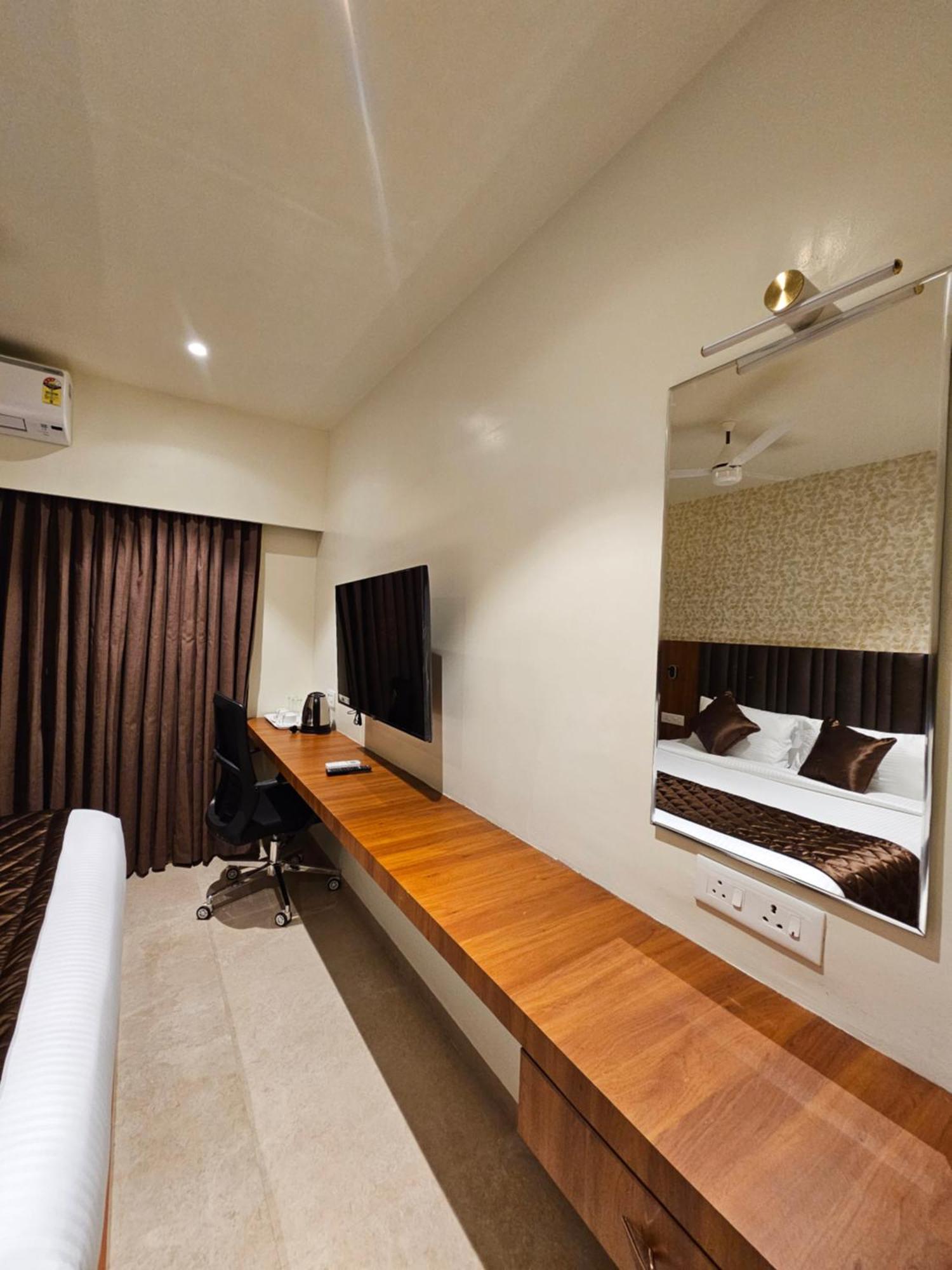 Hotel Pl Grand Karaikkudi Εξωτερικό φωτογραφία