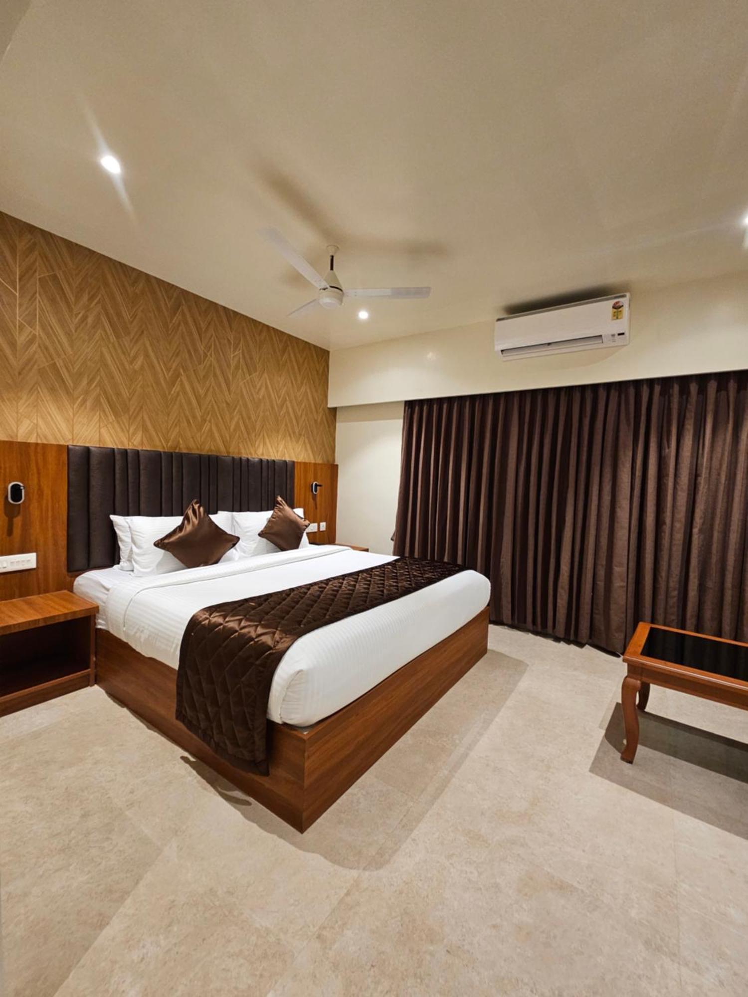 Hotel Pl Grand Karaikkudi Εξωτερικό φωτογραφία