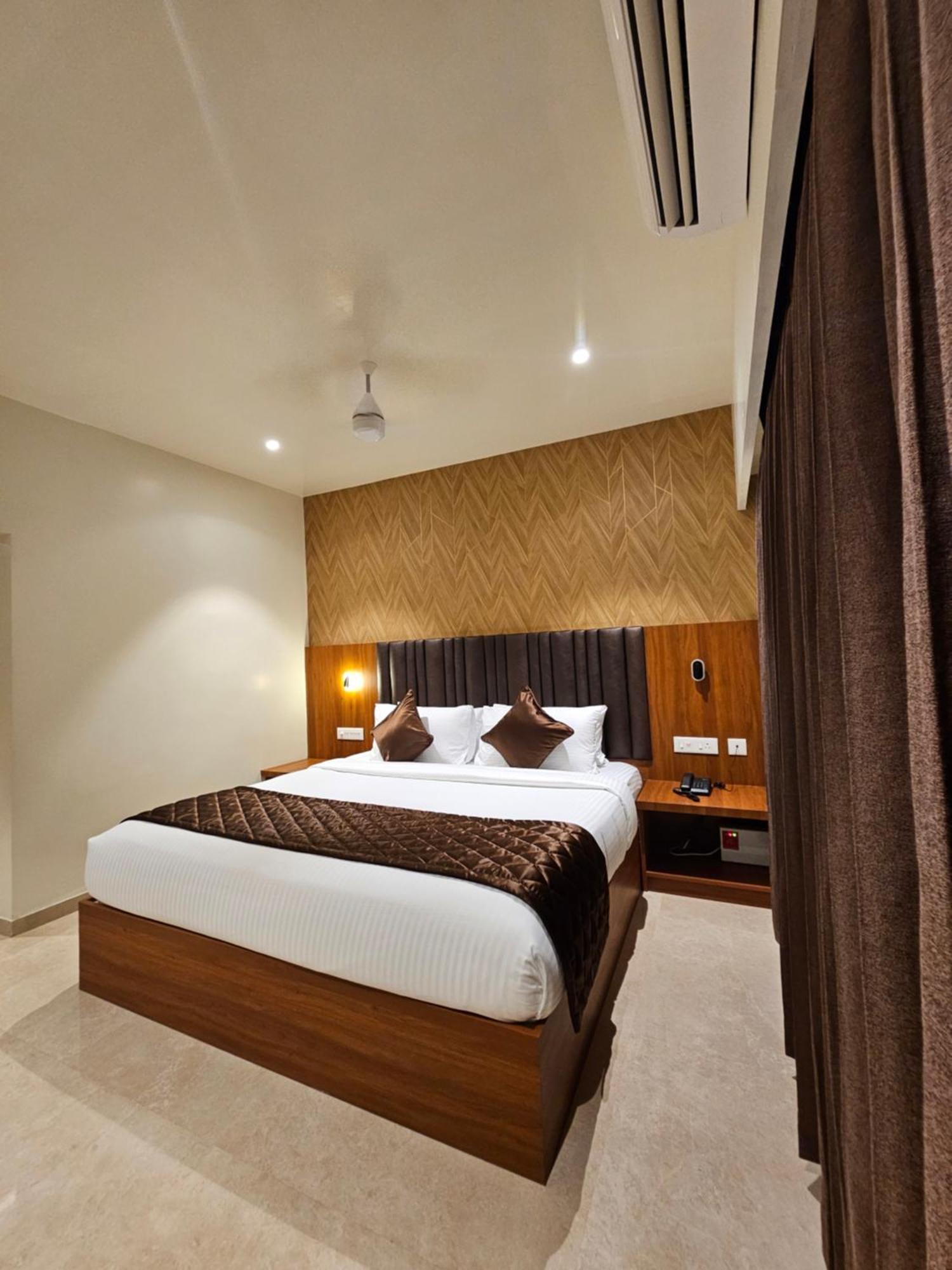 Hotel Pl Grand Karaikkudi Εξωτερικό φωτογραφία