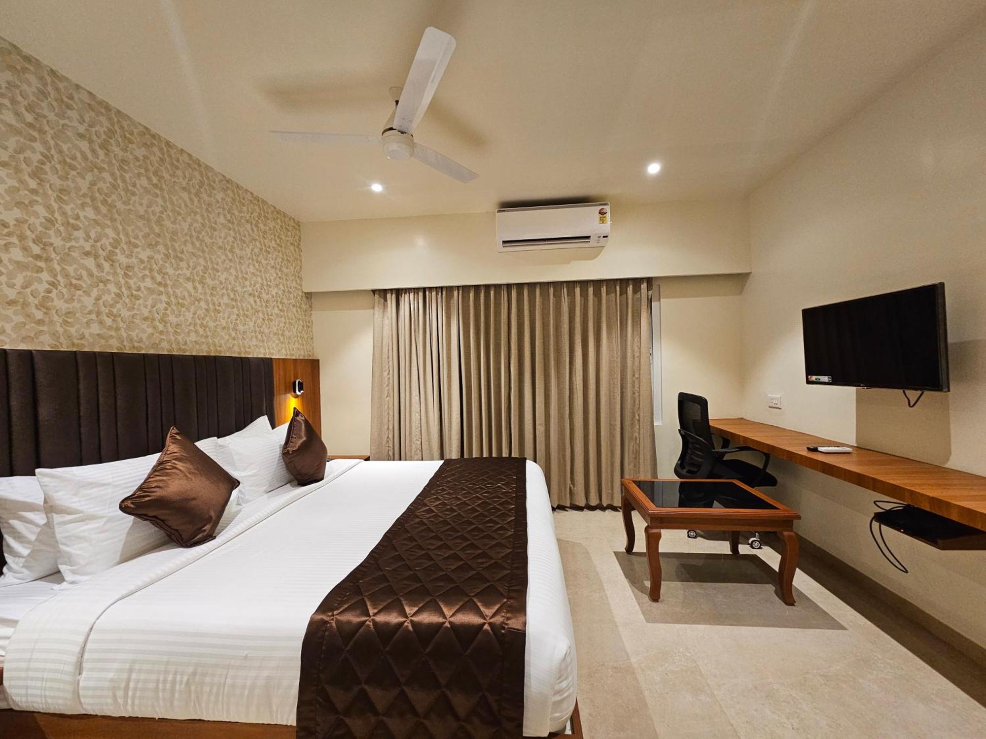 Hotel Pl Grand Karaikkudi Εξωτερικό φωτογραφία