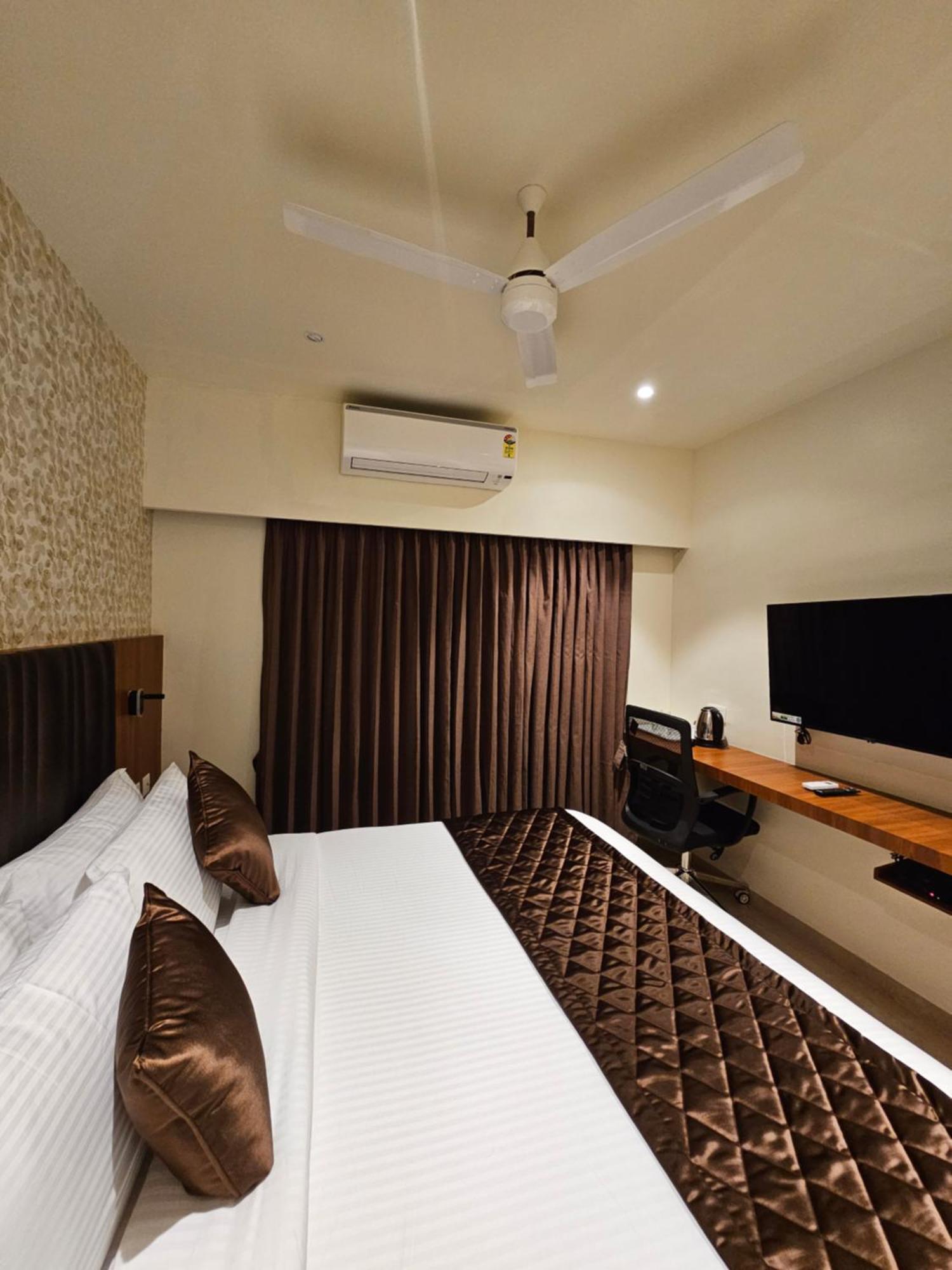 Hotel Pl Grand Karaikkudi Εξωτερικό φωτογραφία