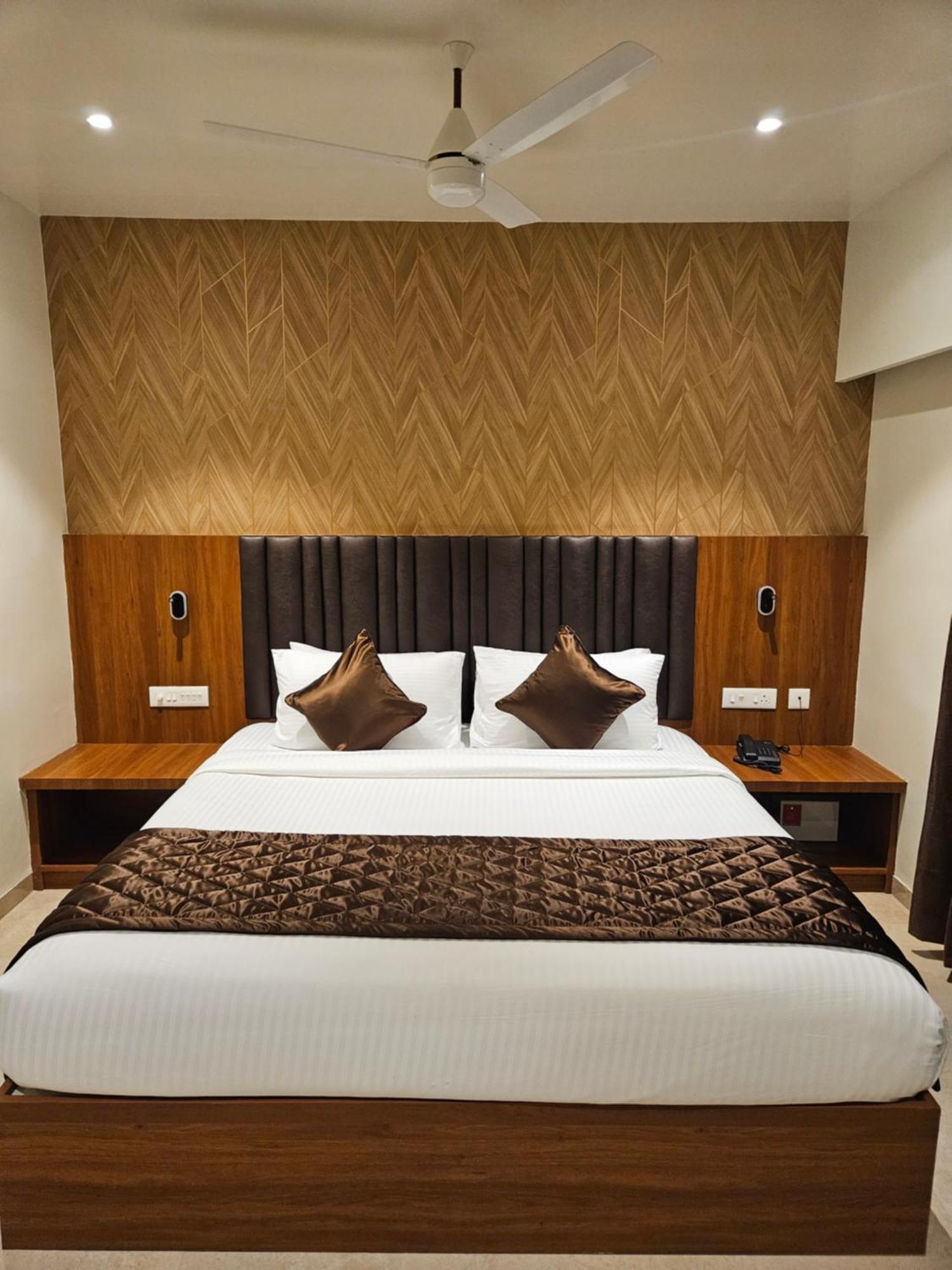 Hotel Pl Grand Karaikkudi Εξωτερικό φωτογραφία